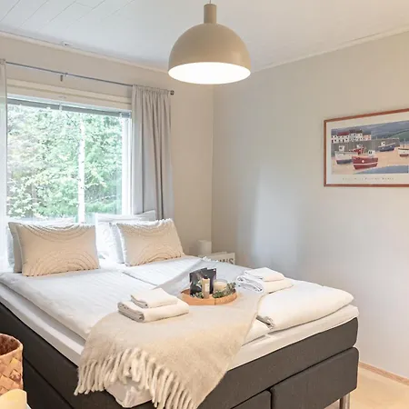 Northern Lights Kota By Booklapland * Rovaniemi