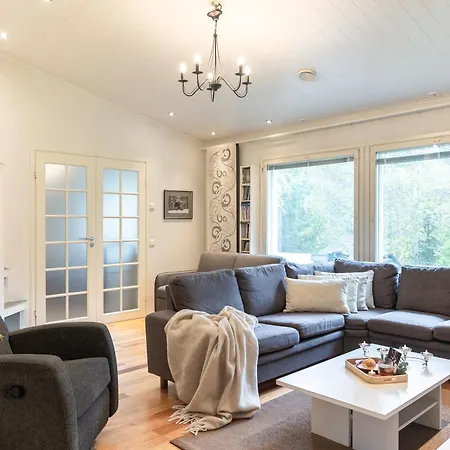 Northern Lights Kota By Booklapland Apartment *